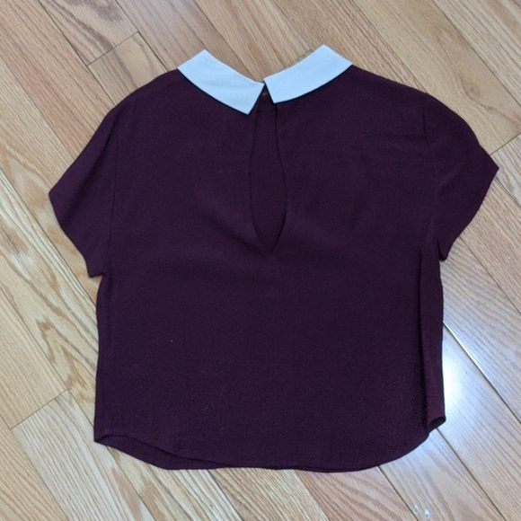 Cropped Collared Blouse - Picture 2 of 2